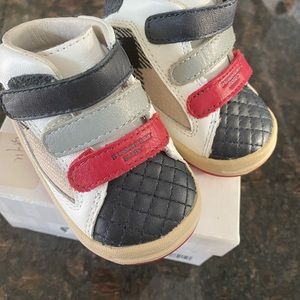 Burberry Kids shoe